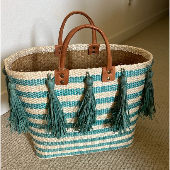 Mar y sol Blue striped Straw & leather Sahara Tassel basket beach bag - Picture 1 of 15
